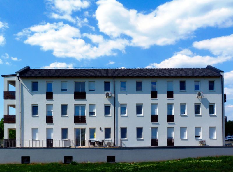 Condo Exterior Cleaning