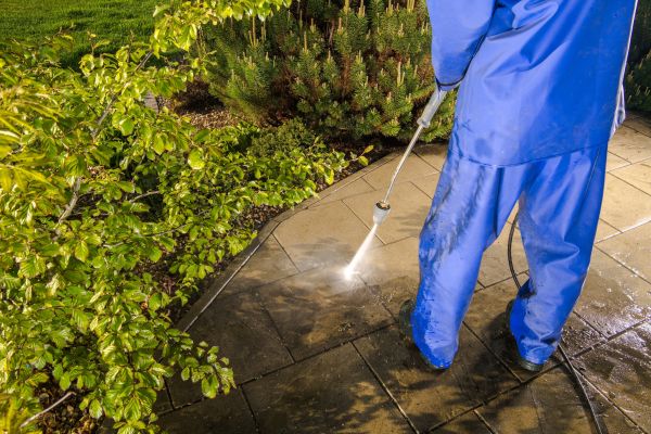 Cost of Hardscape Cleaning in Irvine