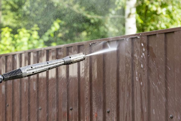 Vinyl Fence Cleaning in Irvine