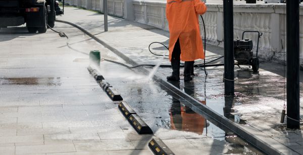 Parking Lot Pressure Washing in Irvine