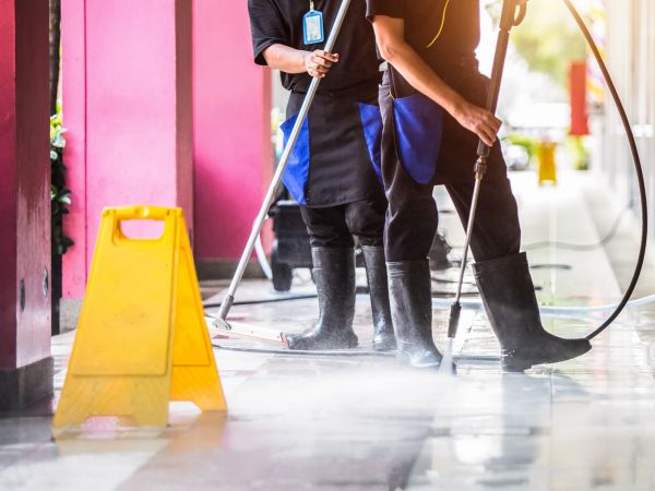 Commercial Power Washing in Irvine
