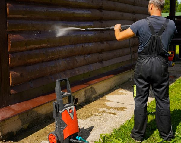 Cost of Log Home Pressure Washing in Irvine