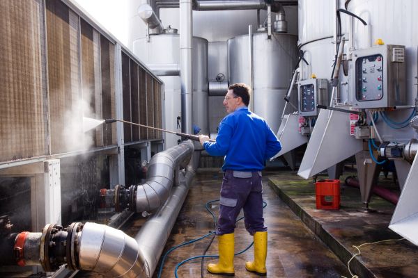 Business Pressure Washing in Irvine