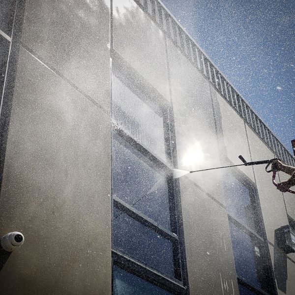 Exterior Building Washing in Irvine