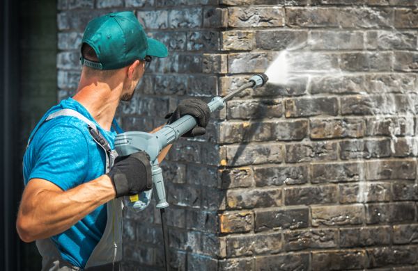 Brick Wall Washing in Irvine
