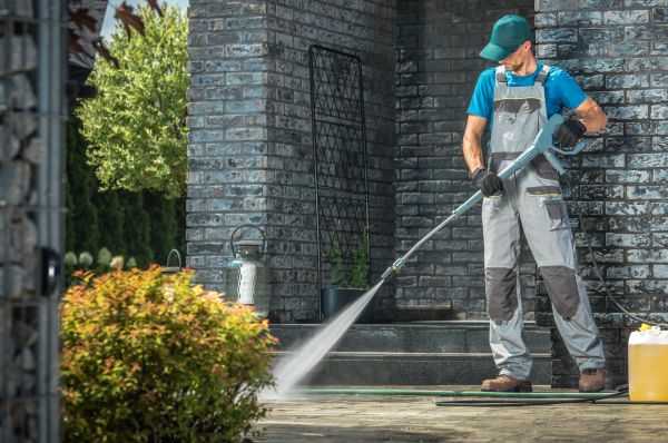 Outside House Cleaning in Irvine