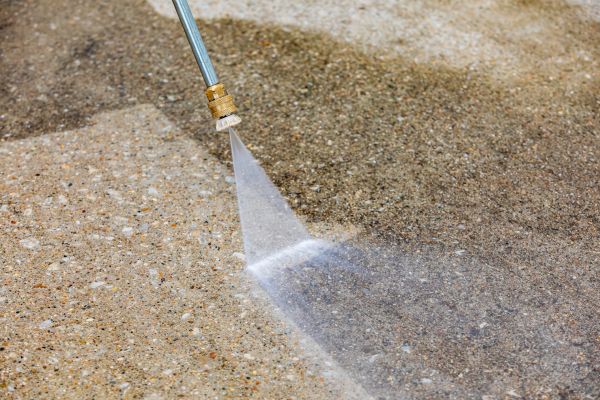Sidewalk Stain Removal in Irvine