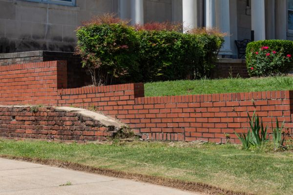 Cost of Retaining Wall Cleaning in Irvine