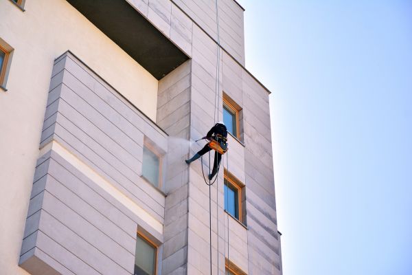 Apartment Pressure Cleaning in Irvine